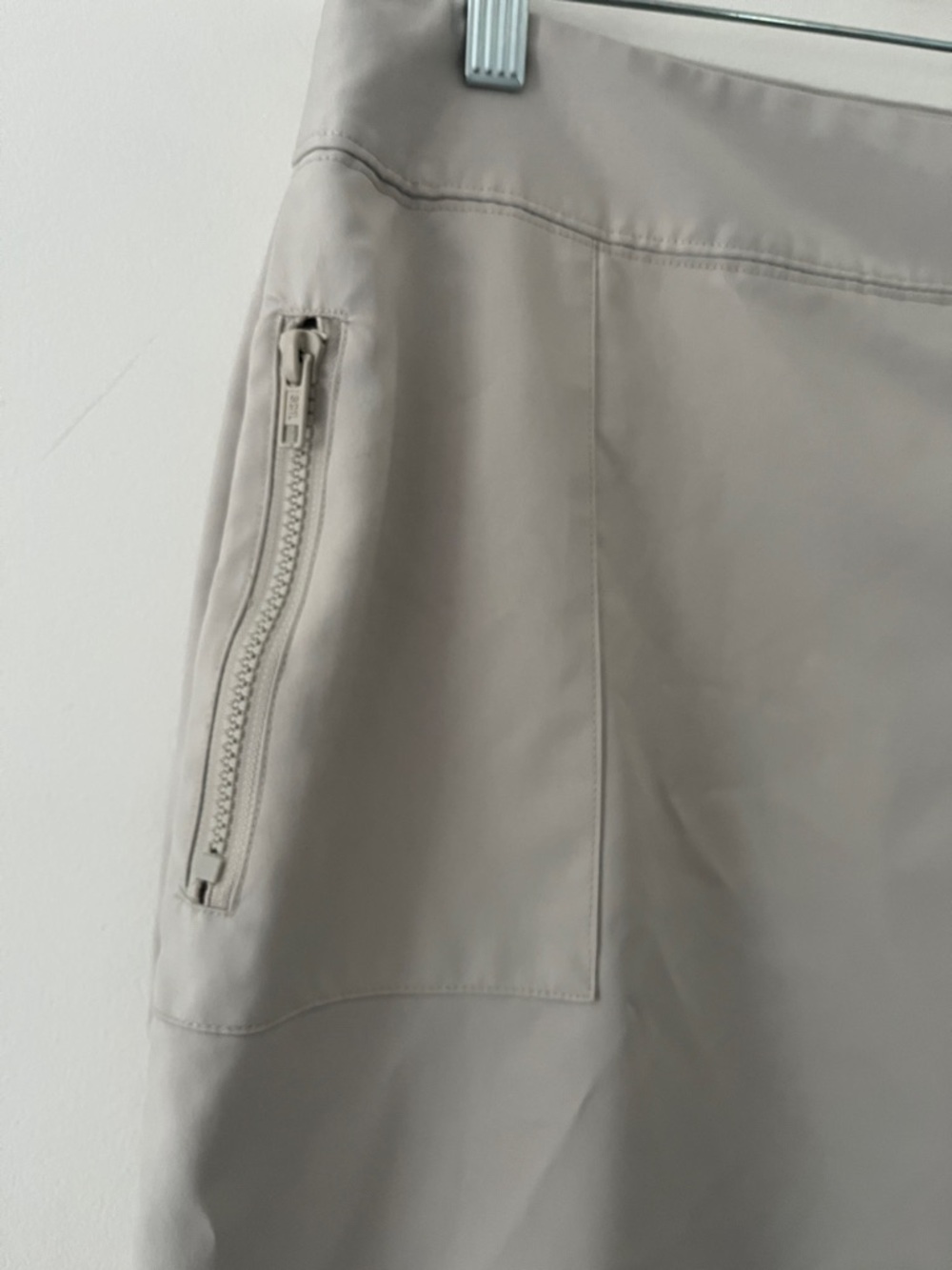 Fila Sport Neutral Tan Athletic Skort golf tennis Athleisure size 8 mini casual - Picture 3 of 6